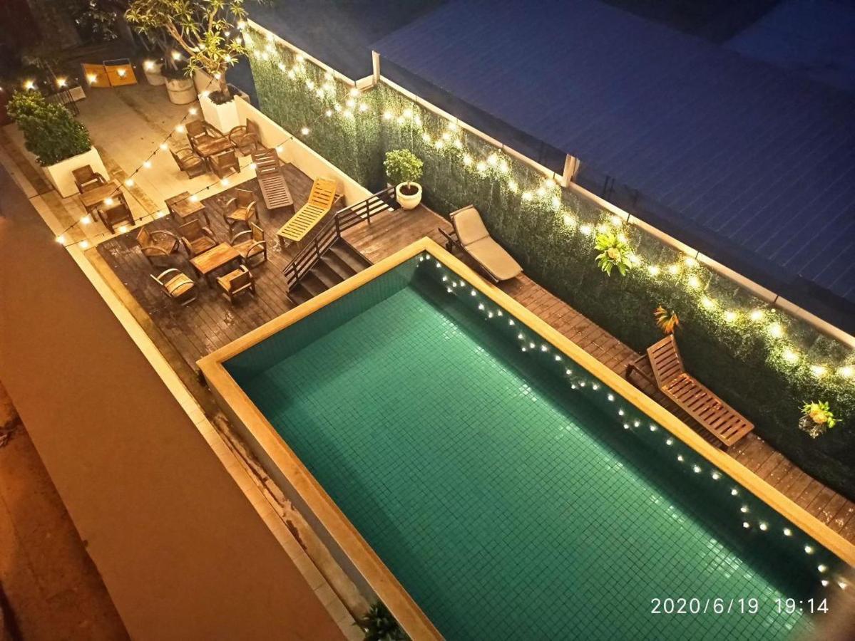 51 Fashion Hotel Hua Hin Bagian luar foto