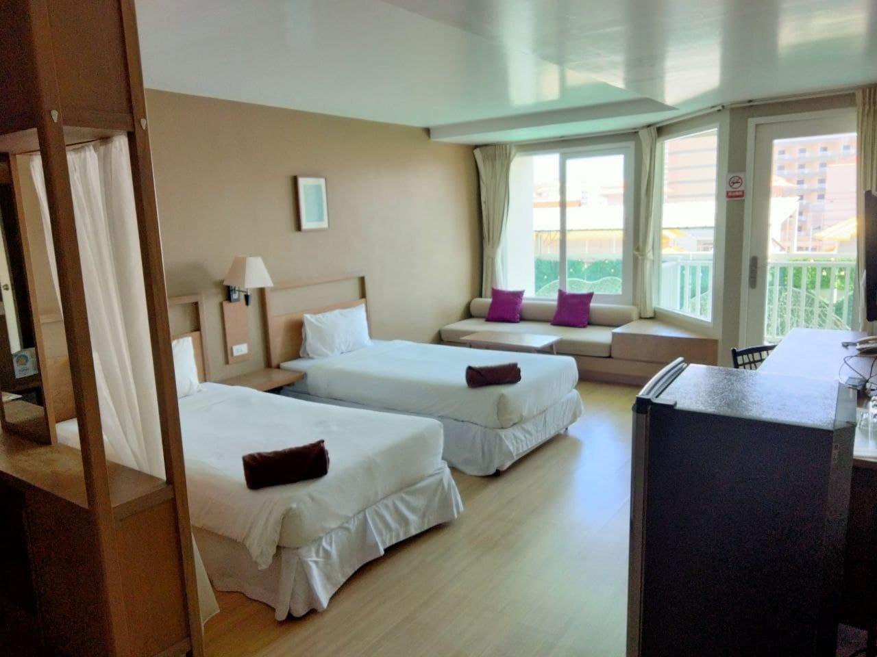 51 Fashion Hotel Hua Hin Bagian luar foto