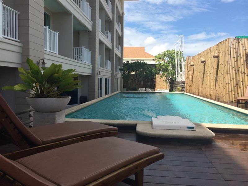 51 Fashion Hotel Hua Hin Bagian luar foto