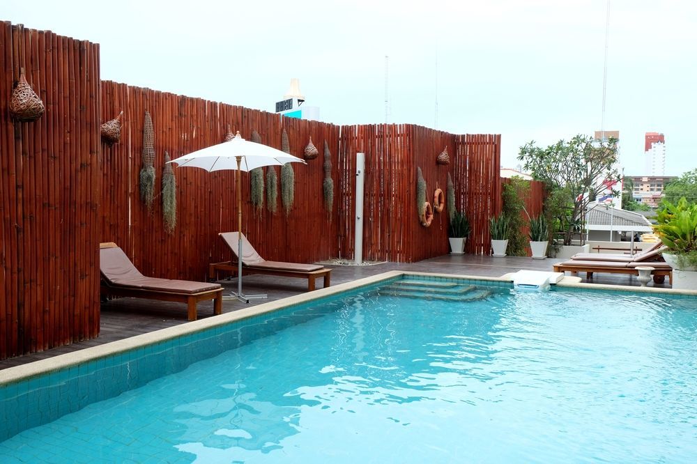 51 Fashion Hotel Hua Hin Bagian luar foto
