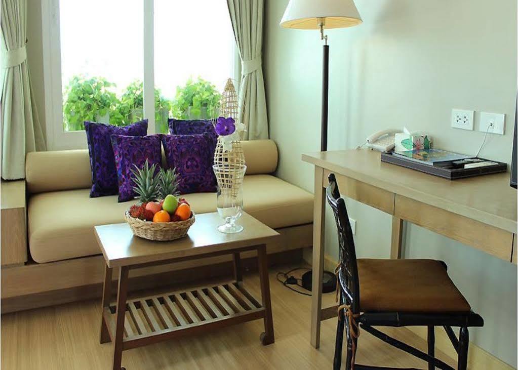 51 Fashion Hotel Hua Hin Bagian luar foto