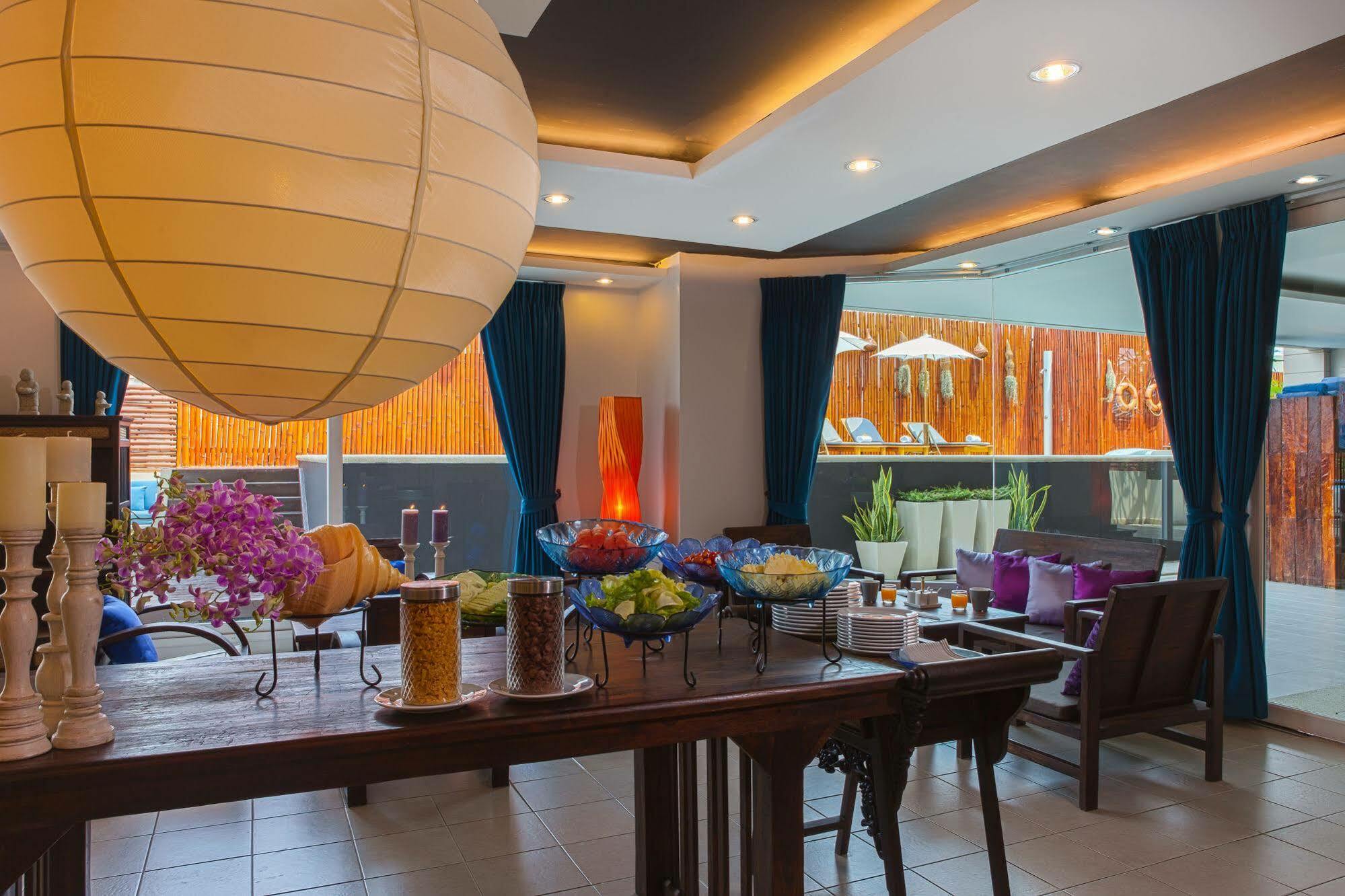 51 Fashion Hotel Hua Hin Bagian luar foto